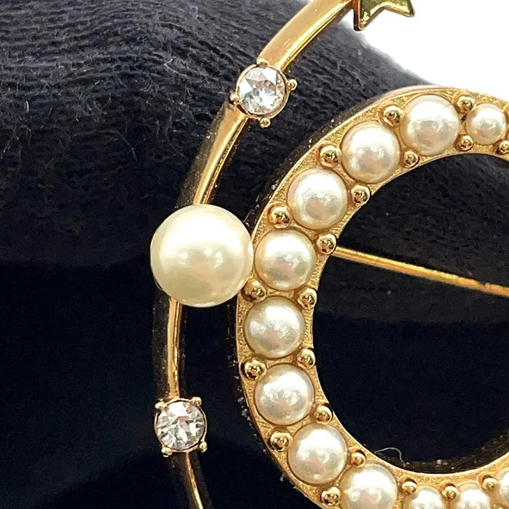 Dior Gold Plated Crystal and Faux Pearl Clair D Lune Brooch Gold Metal Very good - Box View