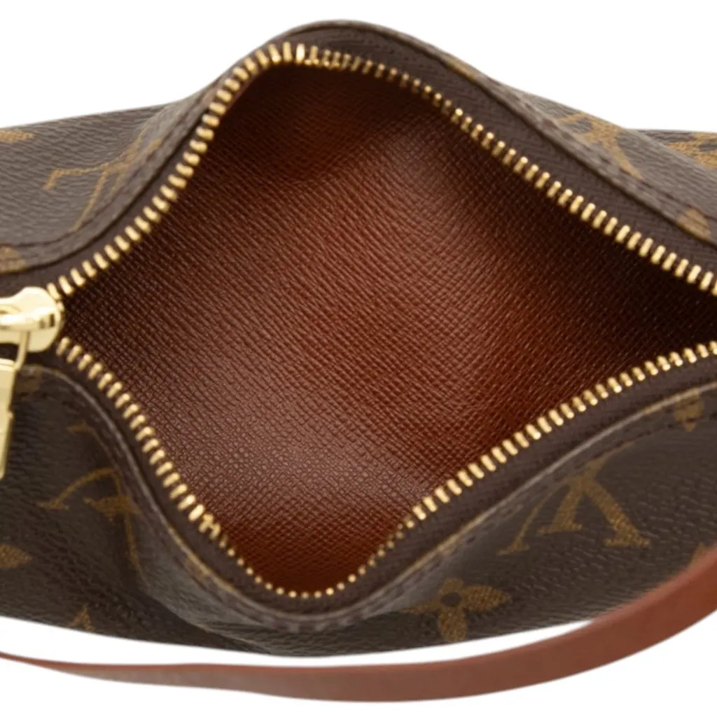 Louis Vuitton Monogram Papillon Pochette Brown Very good - Model View