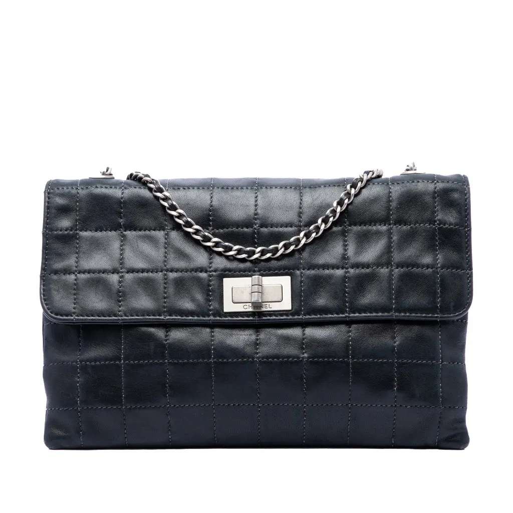 Chanel Chocolate Bar Lambskin Reissue 2.55 Chain Handbag Black Leather Very good - Front View