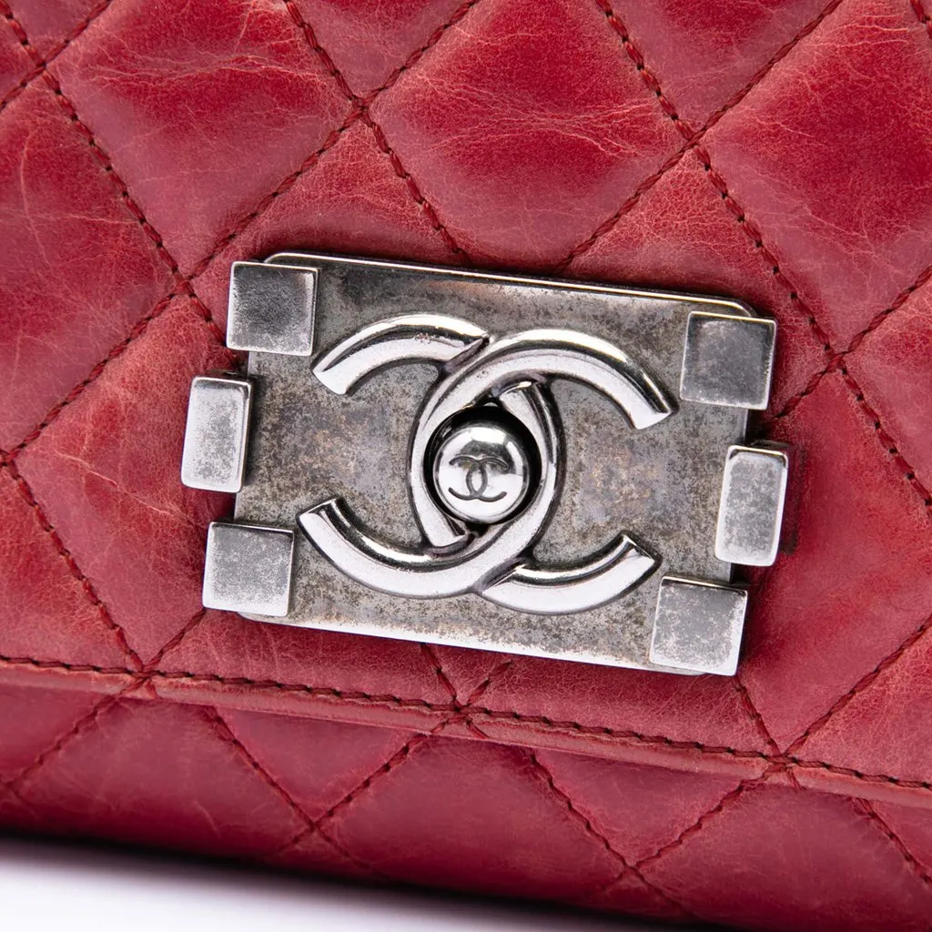 Chanel Quilted Glazed Calfskin Soft Boy Flap Red Leather Very good - Box View