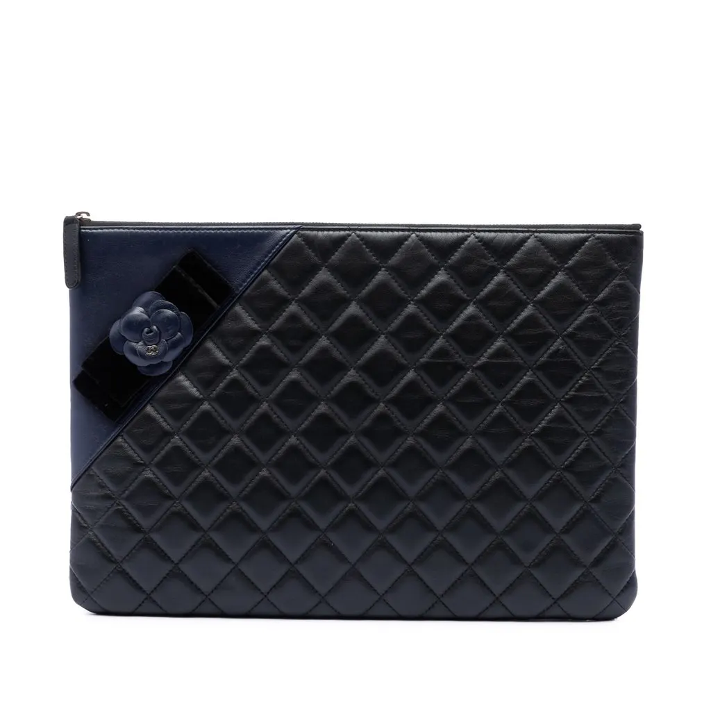 Chanel Large Quilted Lambskin Camellia O Case Clutch Black Leather Very good - Front View