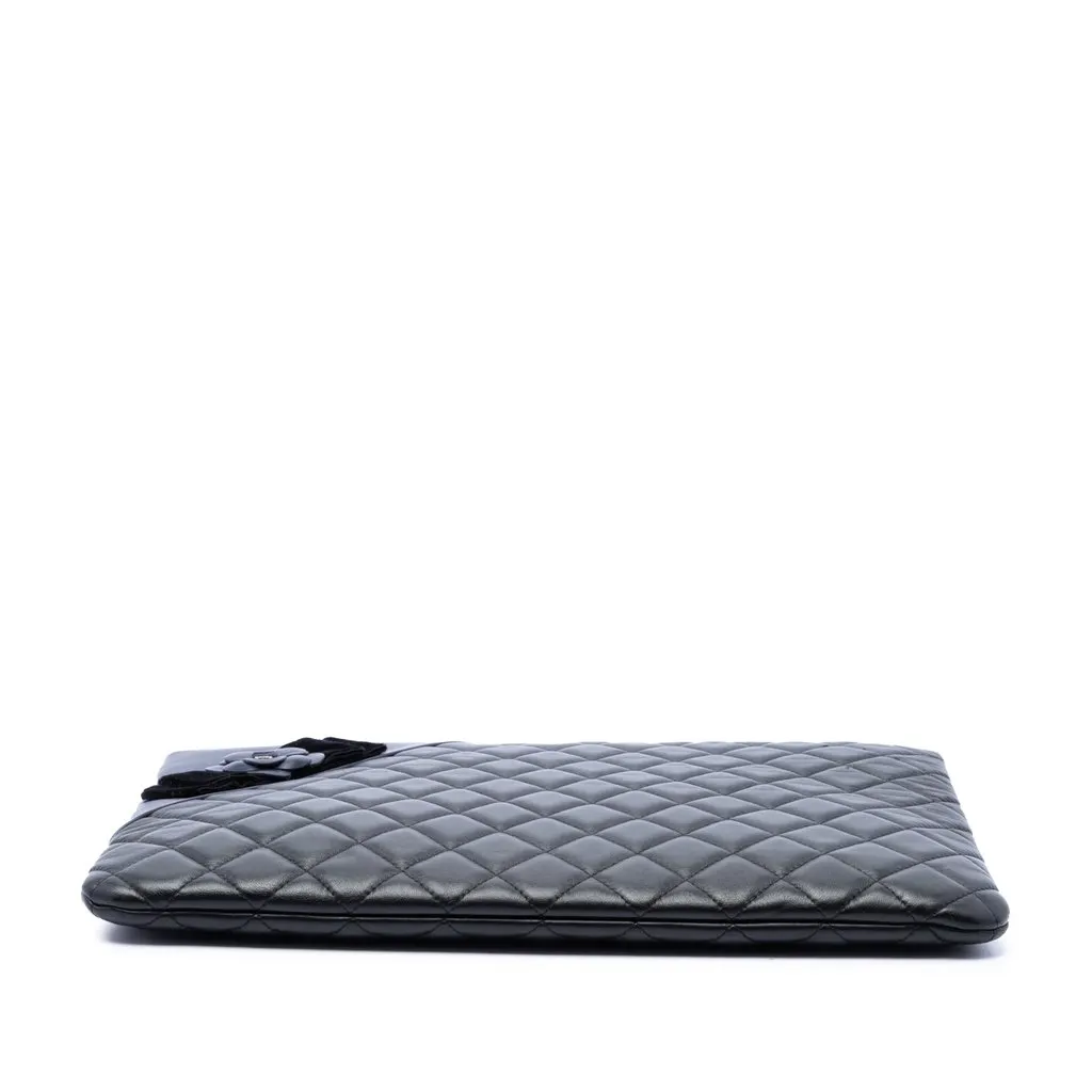 Chanel Large Quilted Lambskin Camellia O Case Clutch Black Leather Very good - Inside View