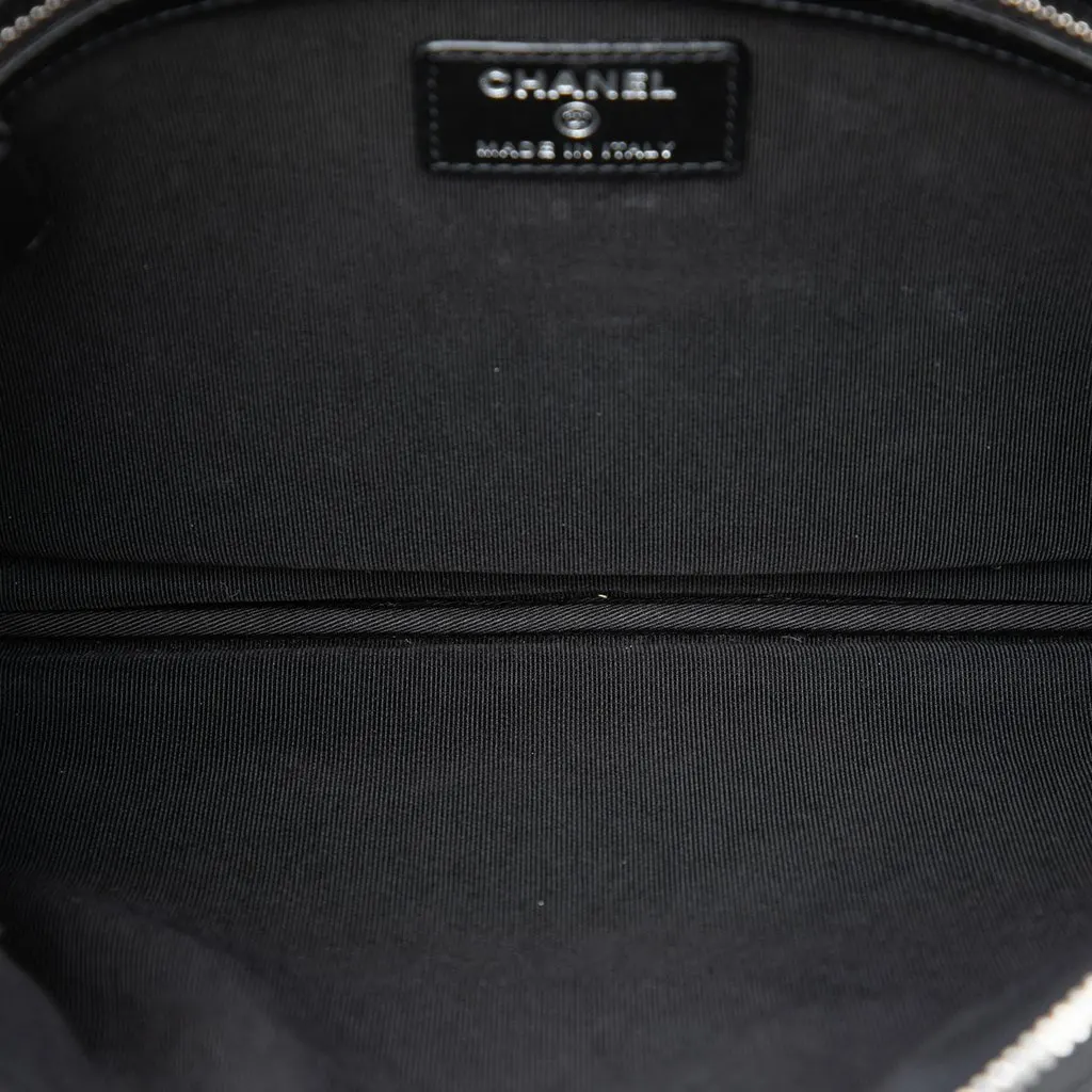 Chanel Medium Quilted Crinkled Patent Boy O Case Clutch Black Leather Very good - Model View