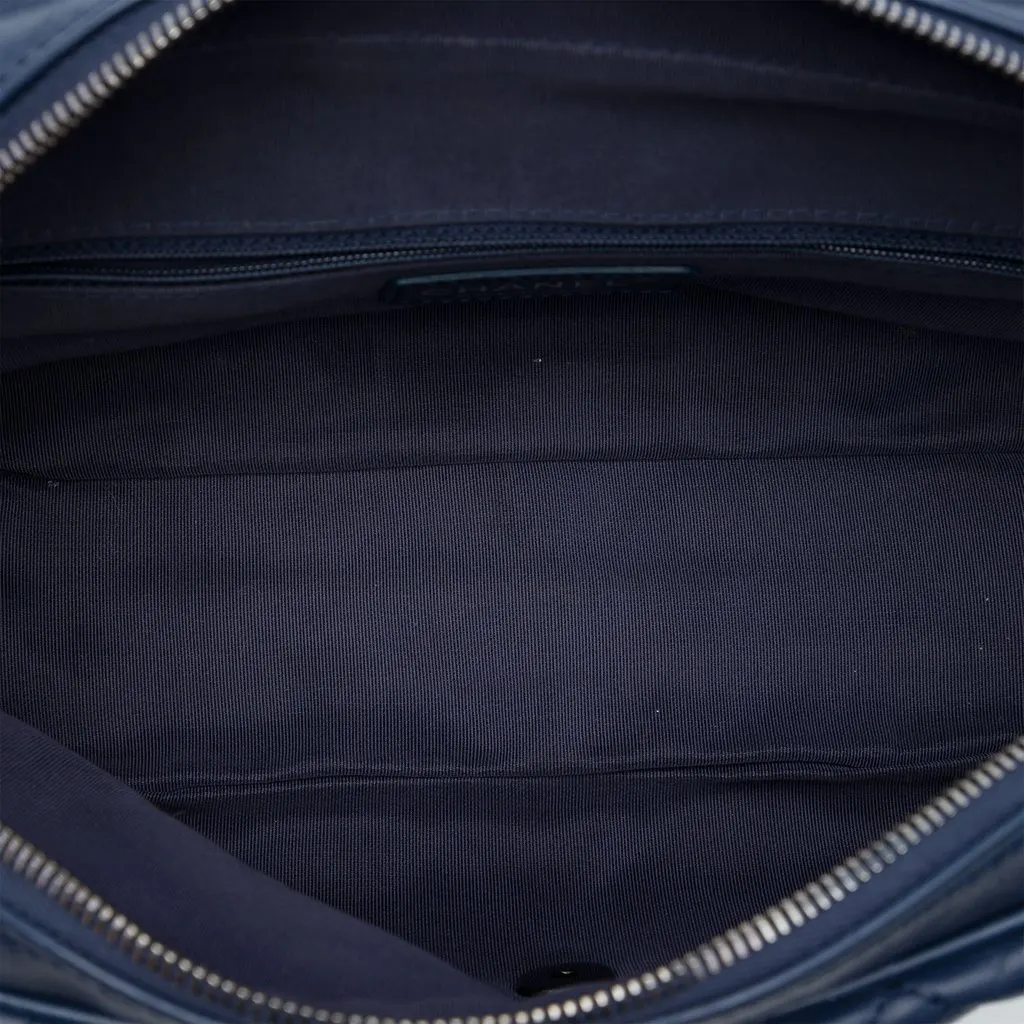 Chanel Medium Quilted Crumpled Calfskin Airlines Casual Rock Flap Blue Leather Very good - Model View