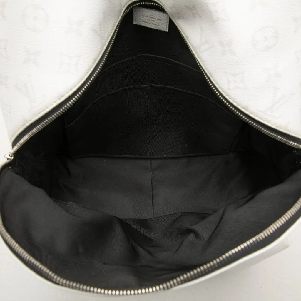 Louis Vuitton Monogram Taigarama Discovery Backpack White Canvas Very good - Model View