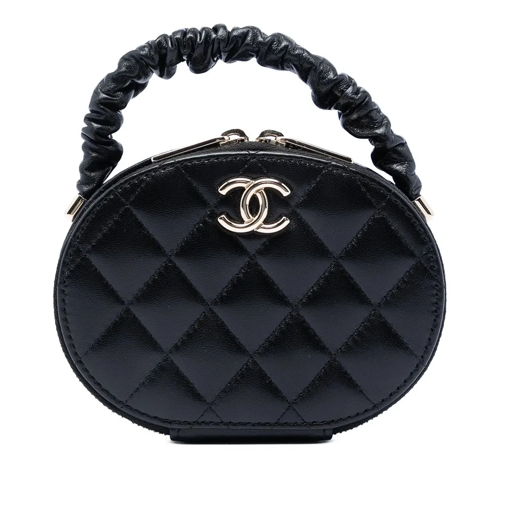 Chanel CC Quilted Lambskin Oval Top Handle Clutch Black Leather Very good - Front View