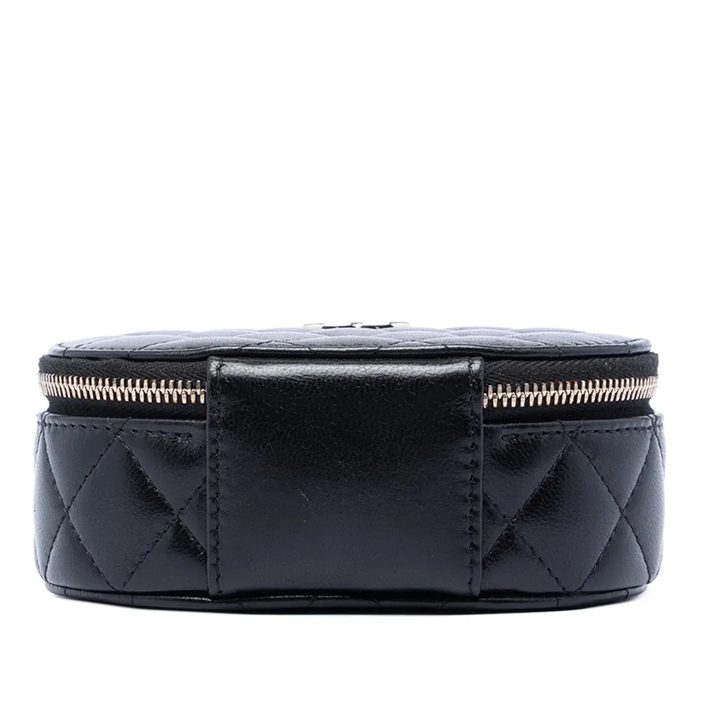 Chanel CC Quilted Lambskin Oval Top Handle Clutch Black Leather Very good - Inside View