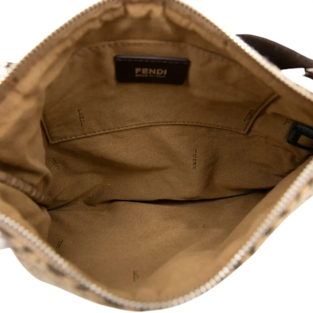 Fendi Zucchino Wool Crossbody Beige Wool Very good - Model View