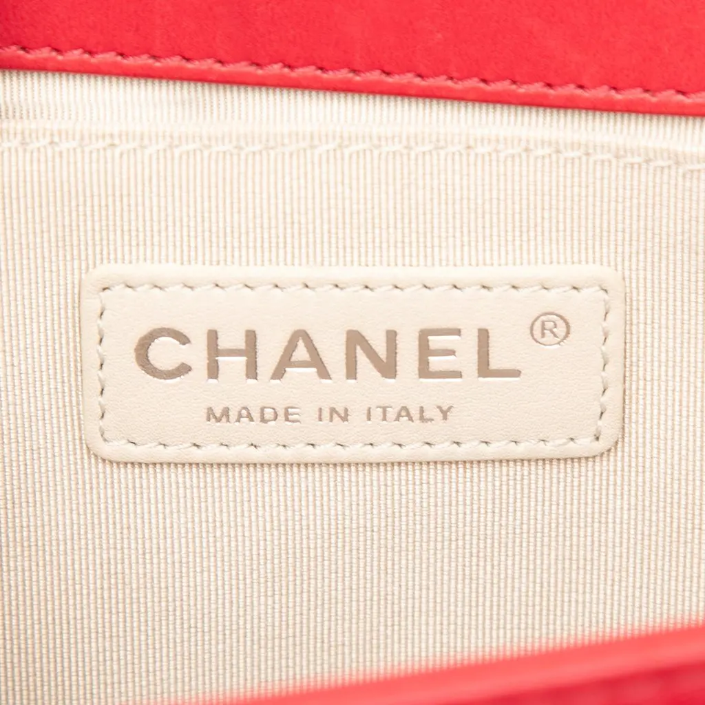 Chanel Old Medium Quilted Perforated Lambskin Boy Flap Red Leather Very good - Box View