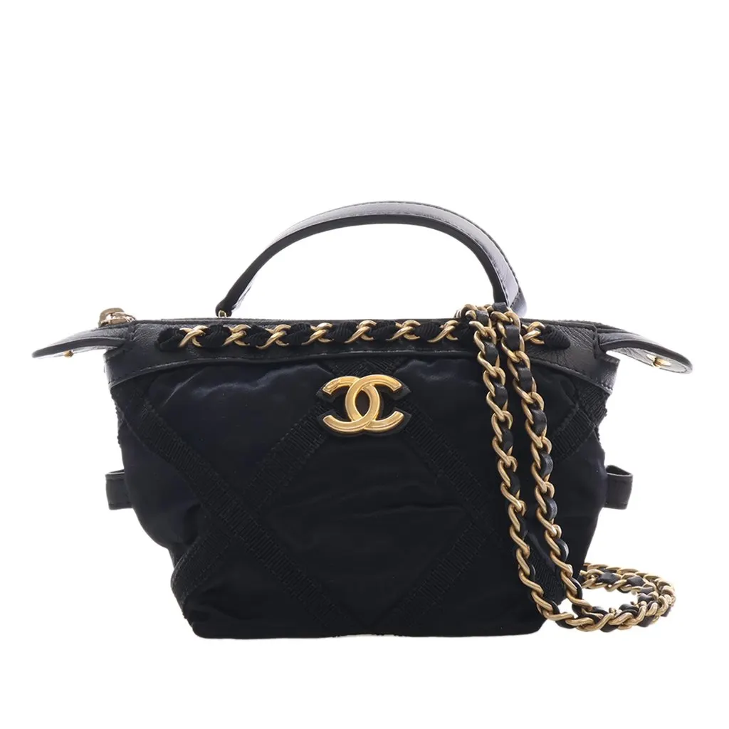 Chanel Nylon Grosgrain Lifestyle Clutch with Chain Black Very good - Back View
