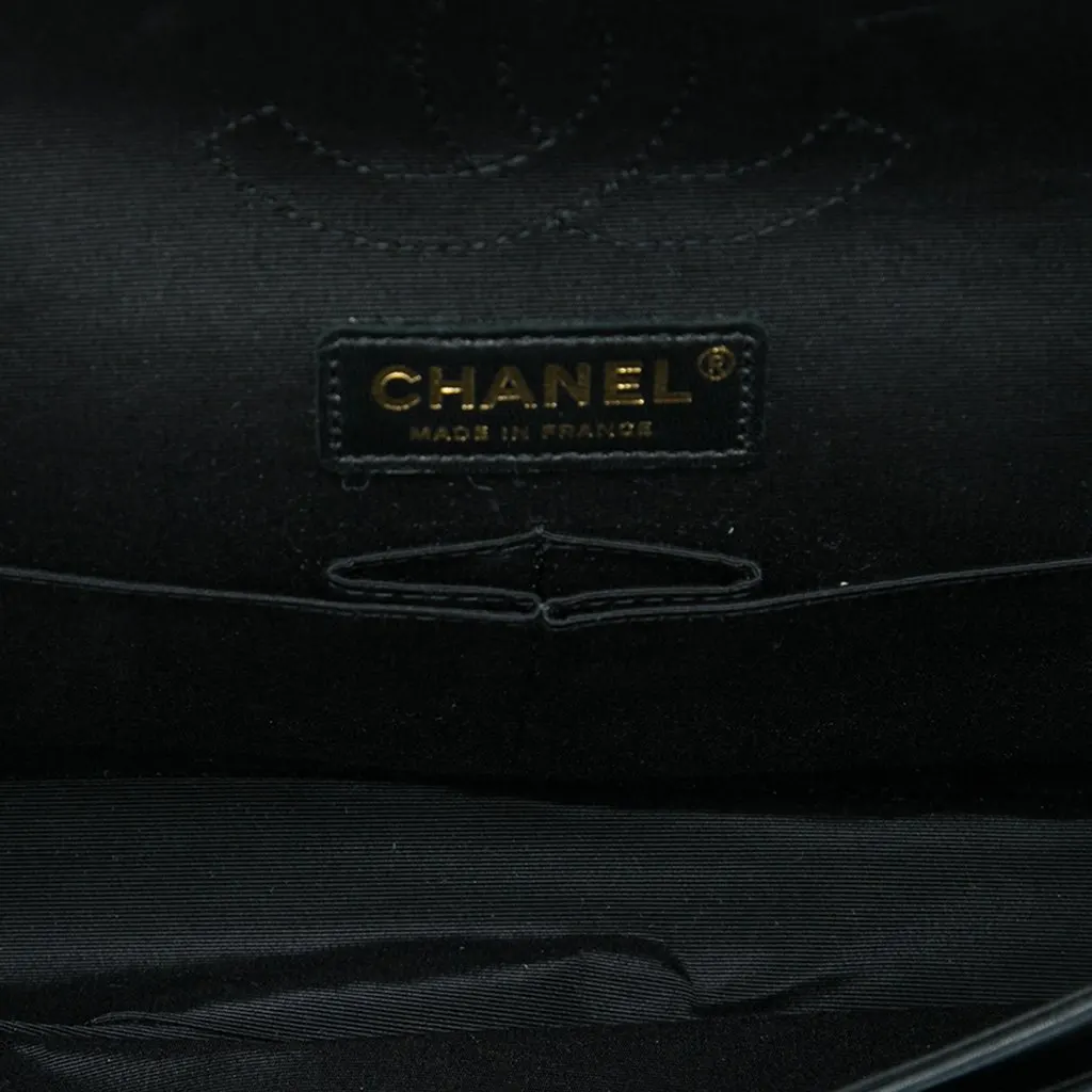 Chanel Medium Classic Bicolor Caviar and Iridescent Calfskin Double Flap Gold Leather Very good - Model View