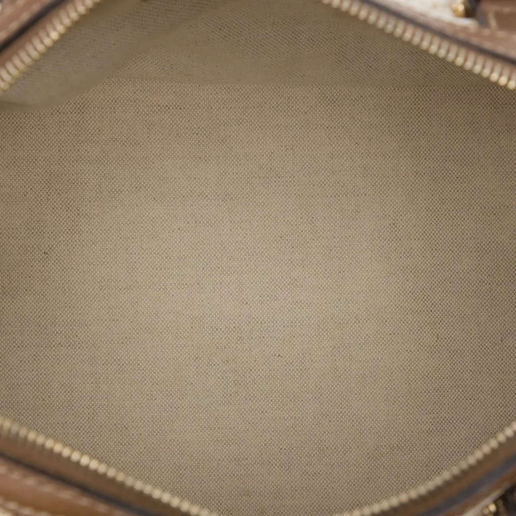 Gucci Medium GG Supreme Nice Boston Bag Beige Canvas Good - Model View