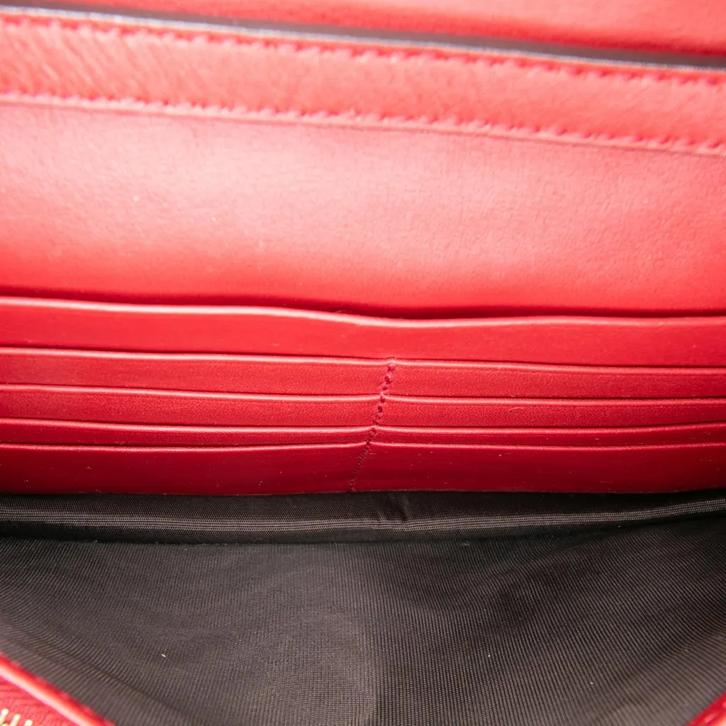 Gucci Microguccissima Wallet on Strap Red Leather Very good - Model View