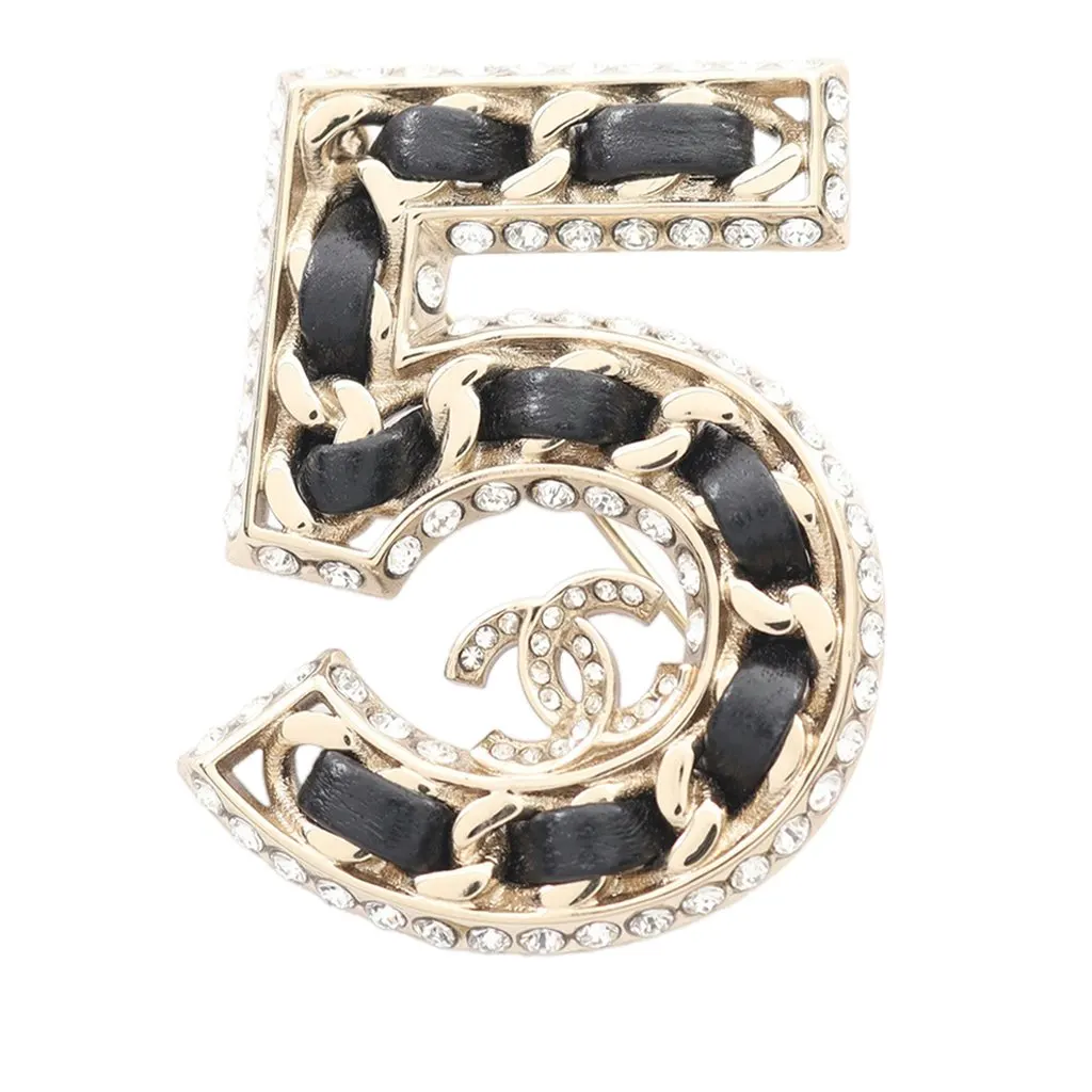 Chanel CC ذهبي مطلية جلد الحمل Woven بسلسلة Number 5 بروش