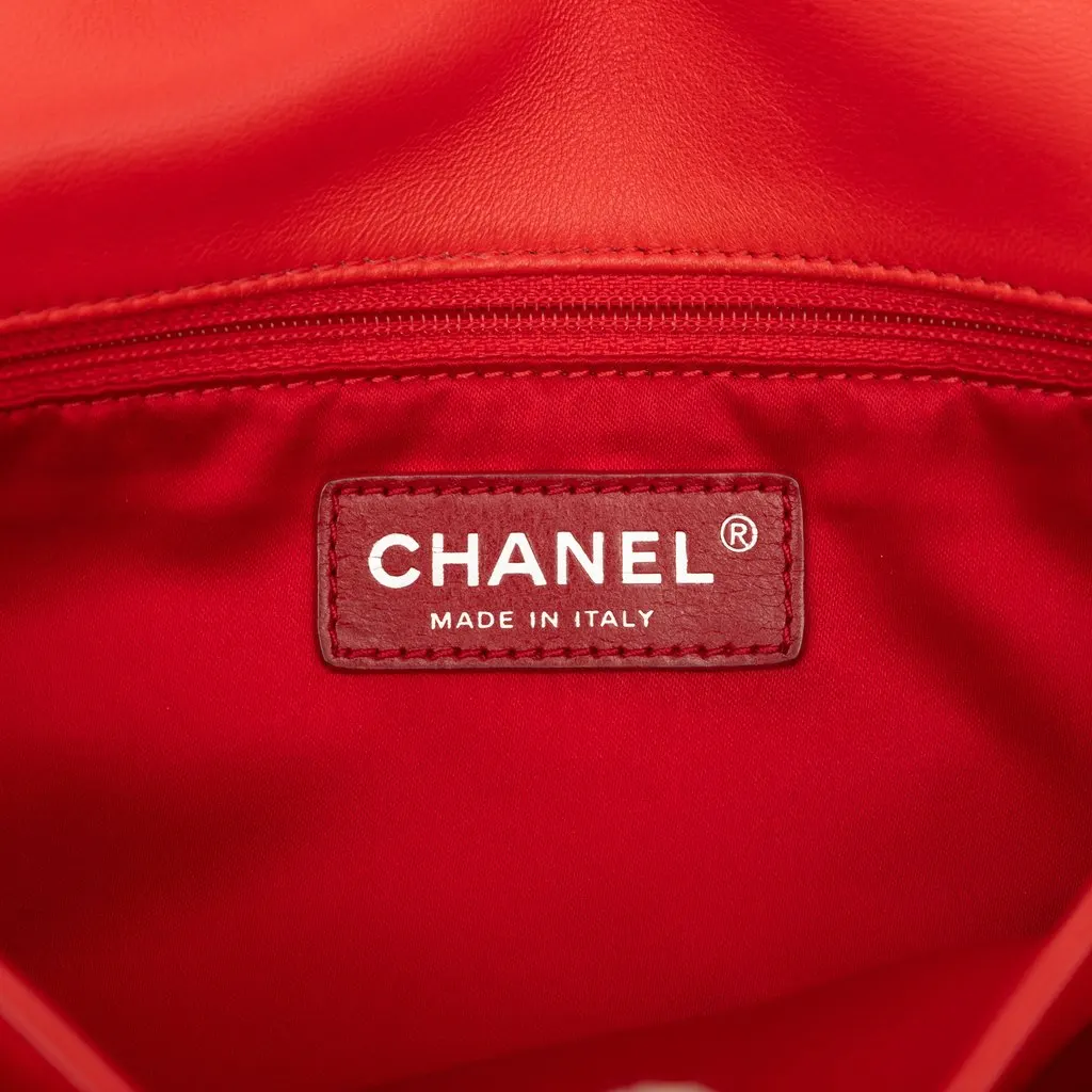 Chanel CC Quilted Lambskin Ultimate Stitch Flap Red Leather Good - Box View