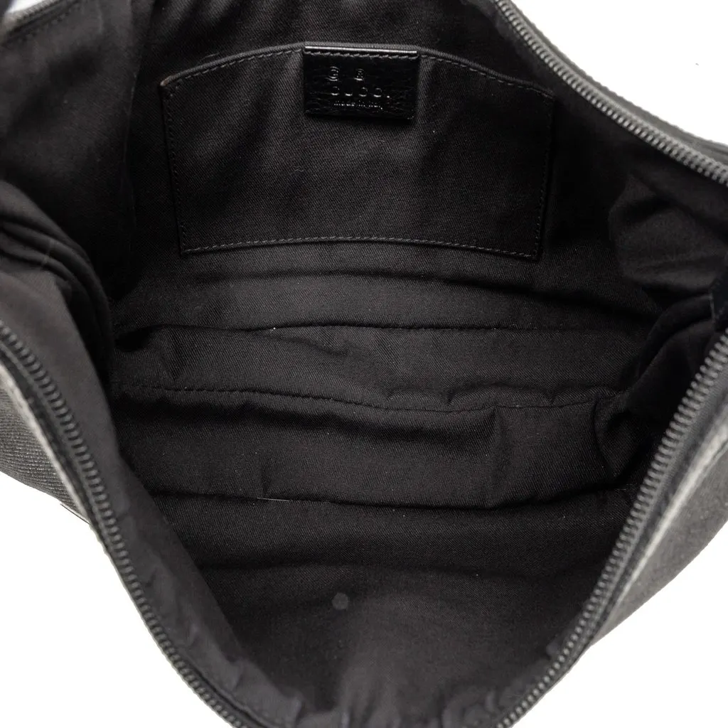 Gucci Denim Web Shoulder Bag Black Very good - Model View