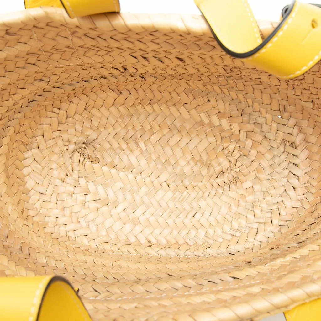 Loewe Small Palm Leaf Basket Tote Beige Very good - Model View