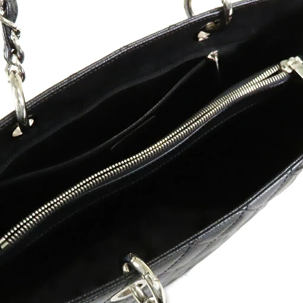 Chanel Caviar Grand Shopping Tote Black Leather Very good - Model View
