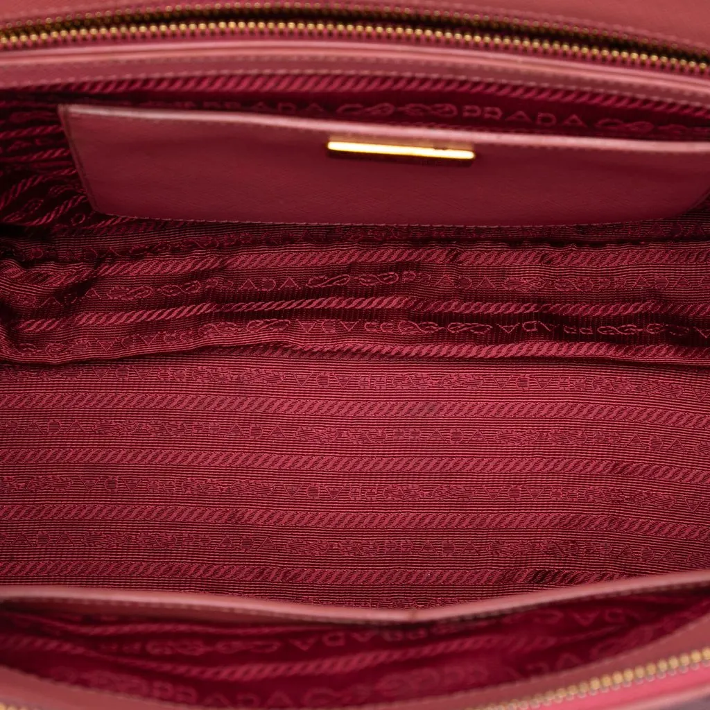 Prada Large Saffiano Lux Galleria Double Zip Tote Pink Leather Very good - Model View