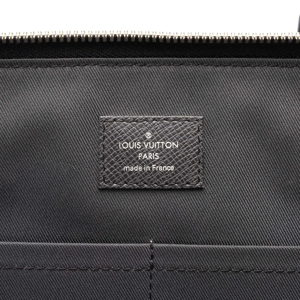 Louis Vuitton Taiga Porte Documents Slim Black Leather Very good - Box View
