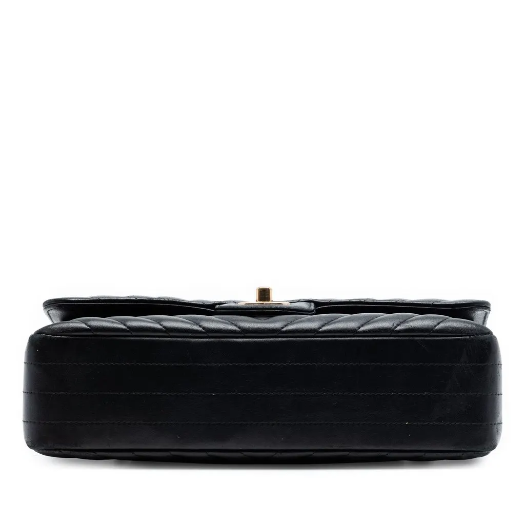 Chanel Medium Classic Chevron Lambskin Double Flap Black Leather Very good - Inside View