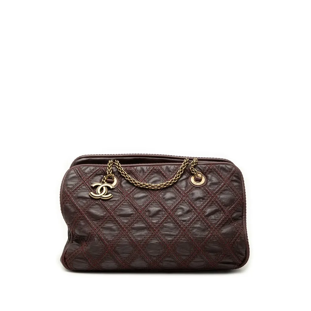 Chanel Quilted Calfskin Triptych Shoulder Bag Red Leather Good - Front View
