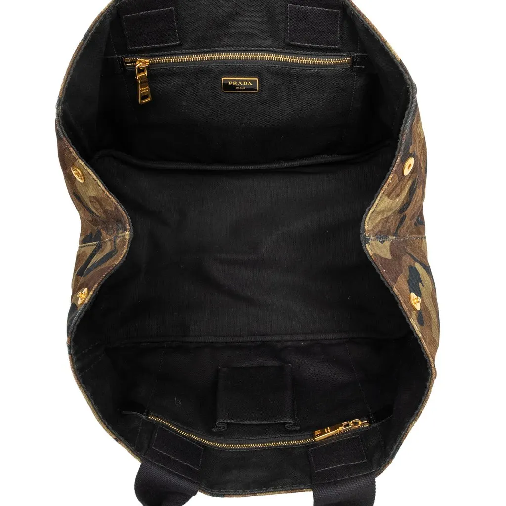 Prada Large Canvas Canapa Camouflage Stampata Tote Brown Very good - Model View