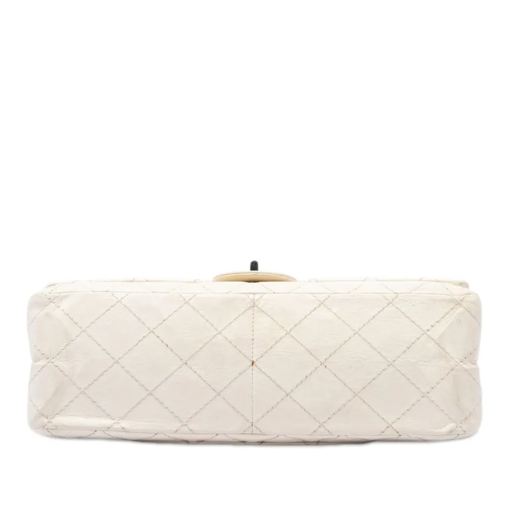 Chanel Quilted Aged Calfskin Reissue 2.55 Double Flap 226 White Leather Very good - Inside View