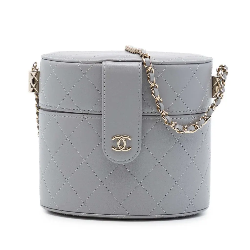 Chanel Small Quilted Lambskin CC Allure Vanity Case Grey Leather Very good - Front View