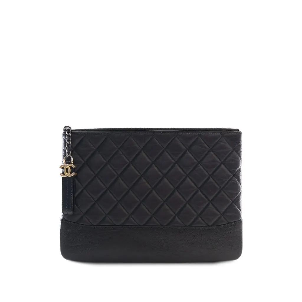 Chanel Medium Quilted Aged Calfskin Gabrielle O Case Clutch Black Leather Very good - Front View