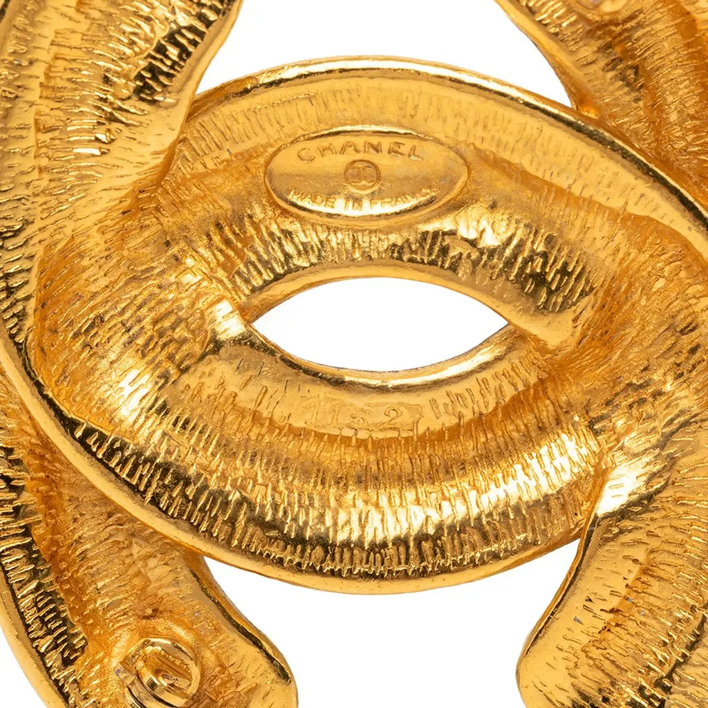 Chanel Gold Plated Quilted CC Brooch Gold Metal Very good - Inside View