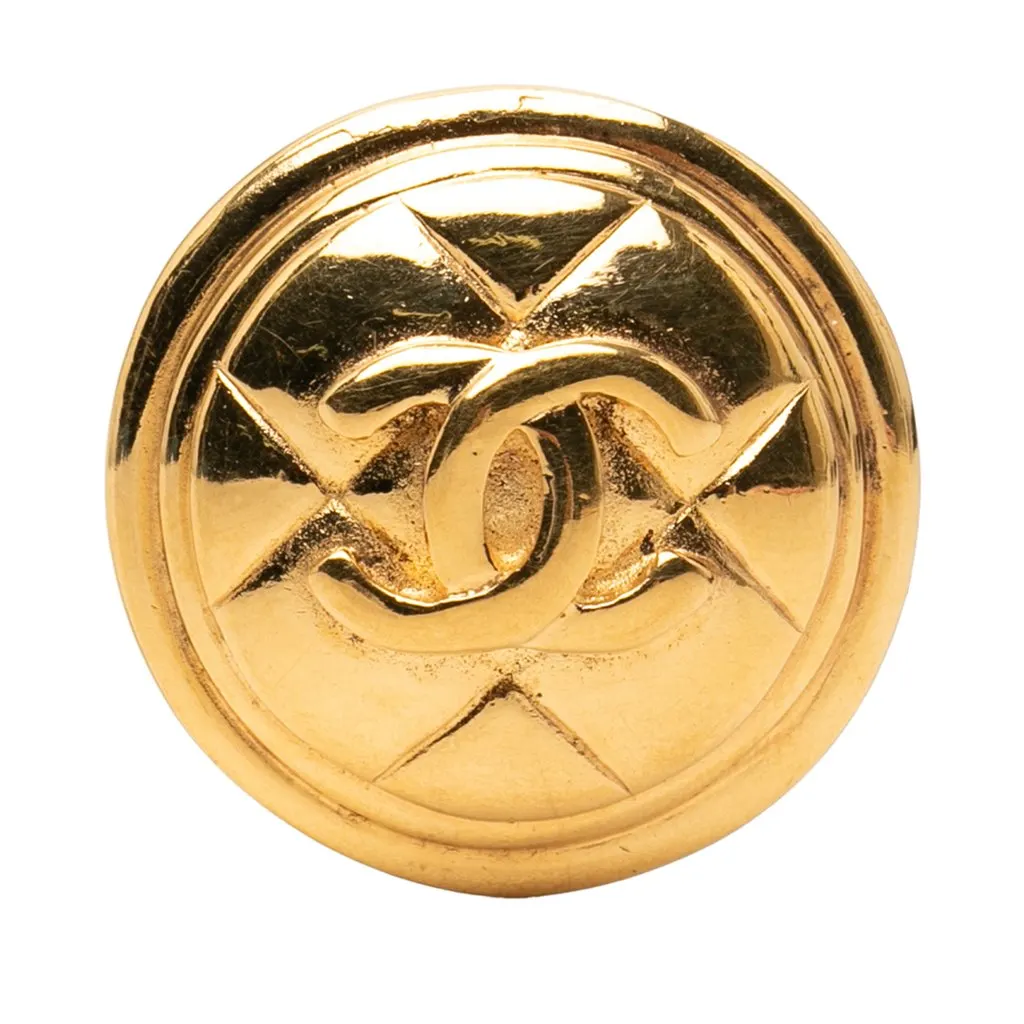 Chanel CC Gold Plated Quilted Round Brooch Gold Metal Very good - Front View