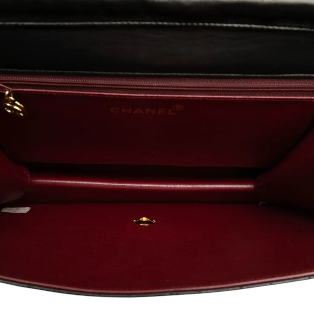 Chanel Medium CC Quilted Lambskin Single Flap Black Leather Good - Model View