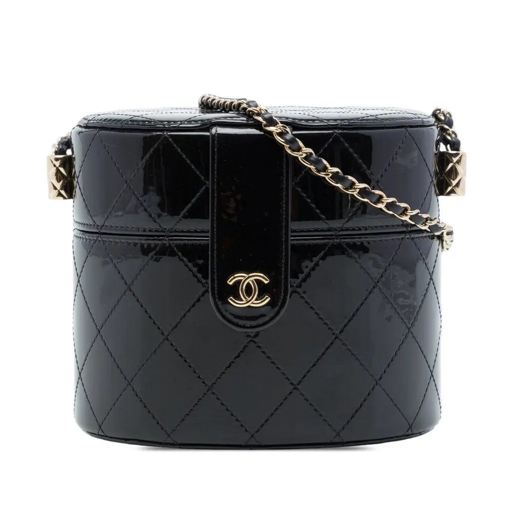 Chanel CC Quilted Patent Round Vanity Clutch With Chain Black Leather Good - Front View