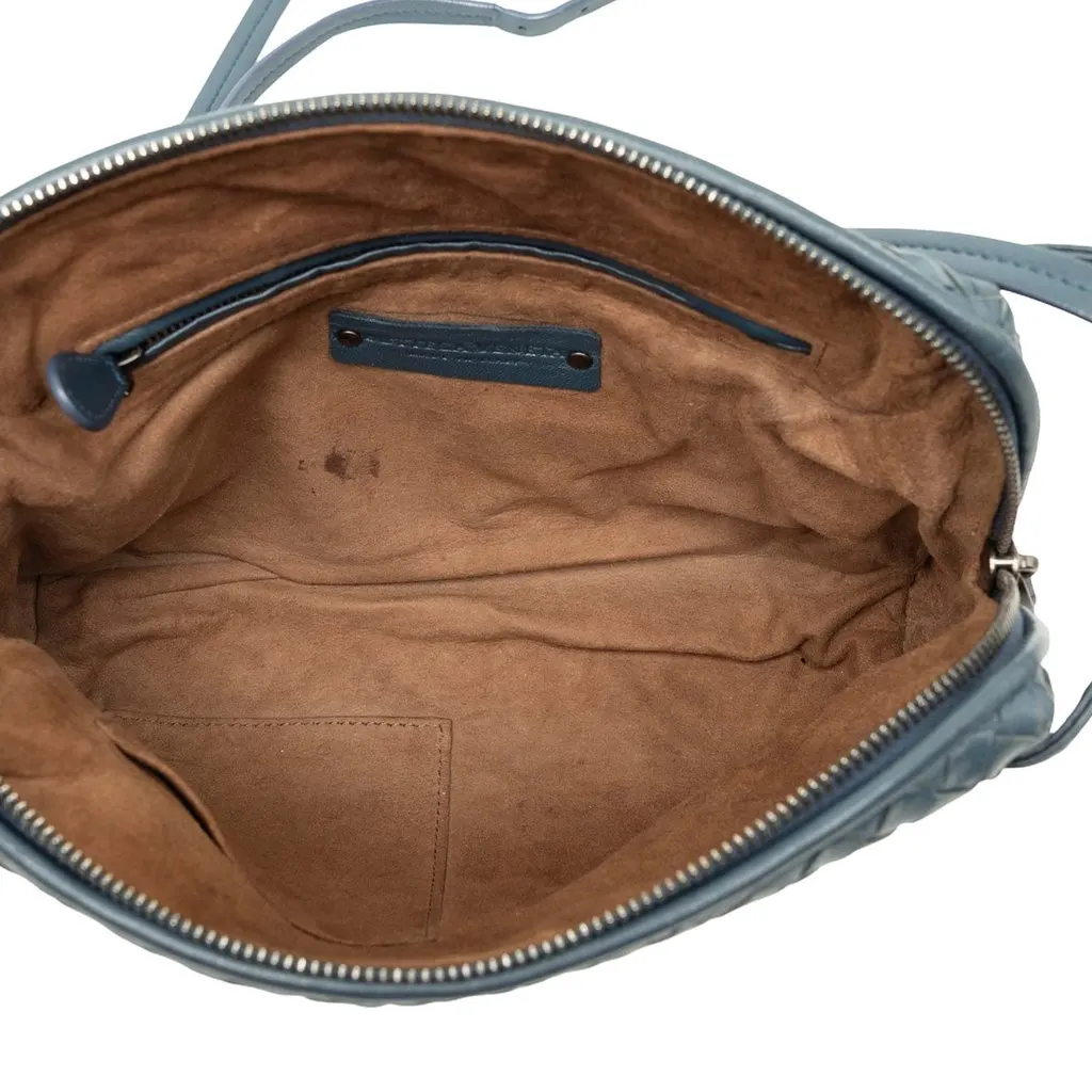 Bottega Veneta Nappa Intrecciato Nodini Crossbody Blue Leather Very good - Model View
