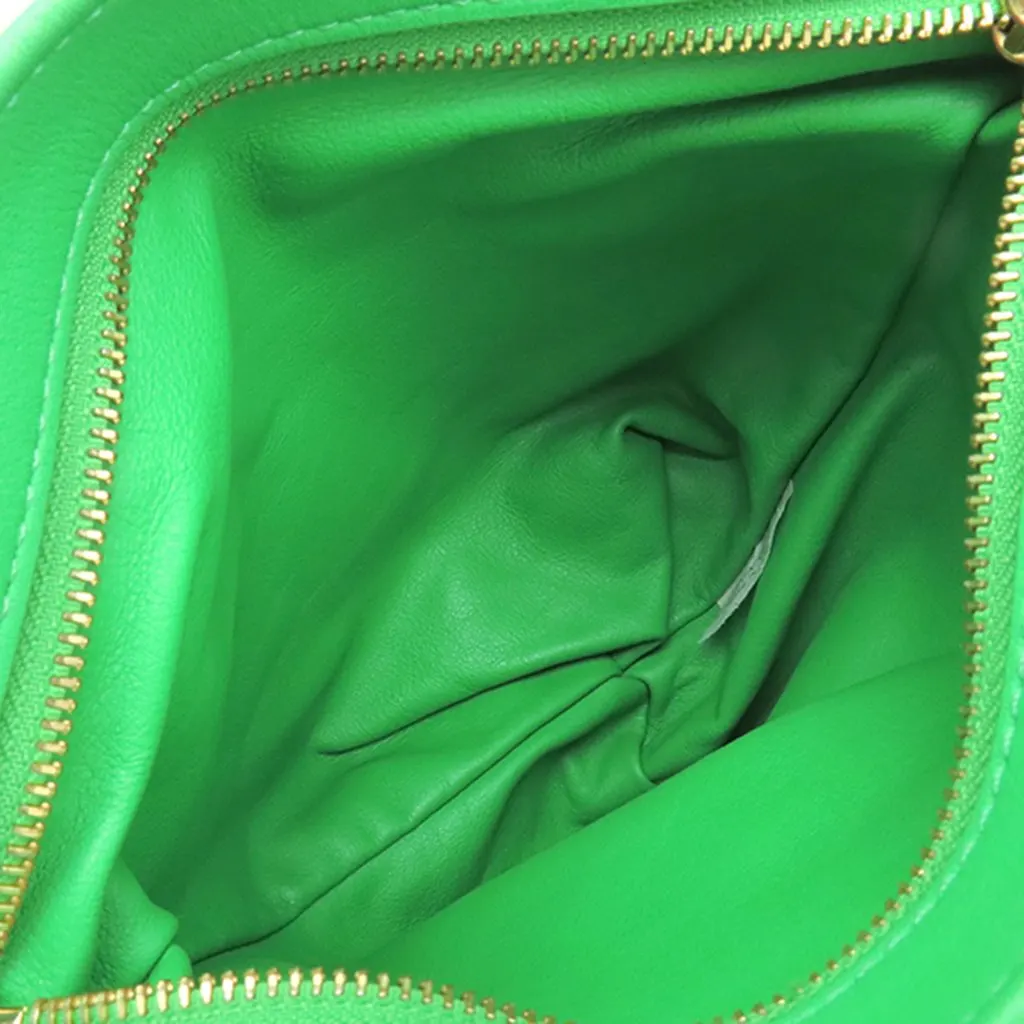 Bottega Veneta MIni Nappa The Twist Handbag Green Leather Very good - Model View