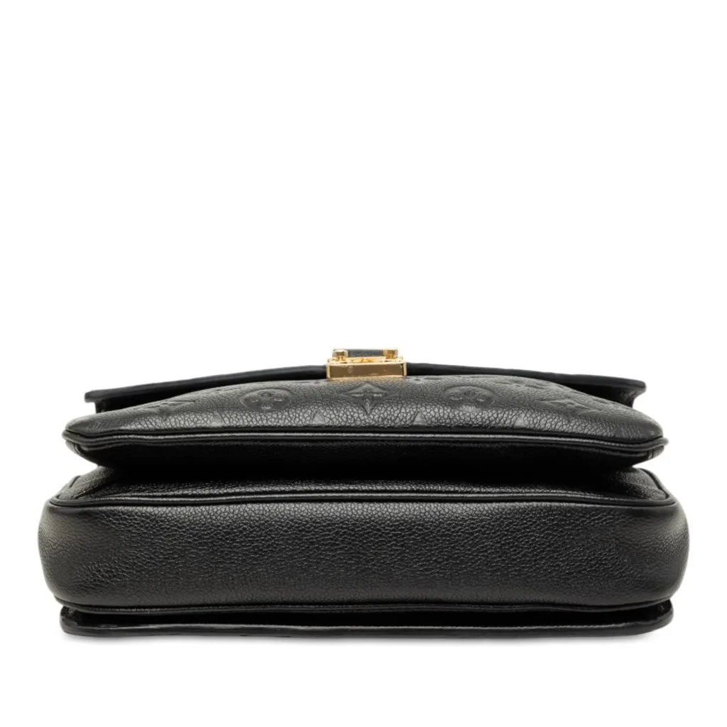 Louis Vuitton Monogram Empreinte Pochette Metis Black Leather Very good - Inside View