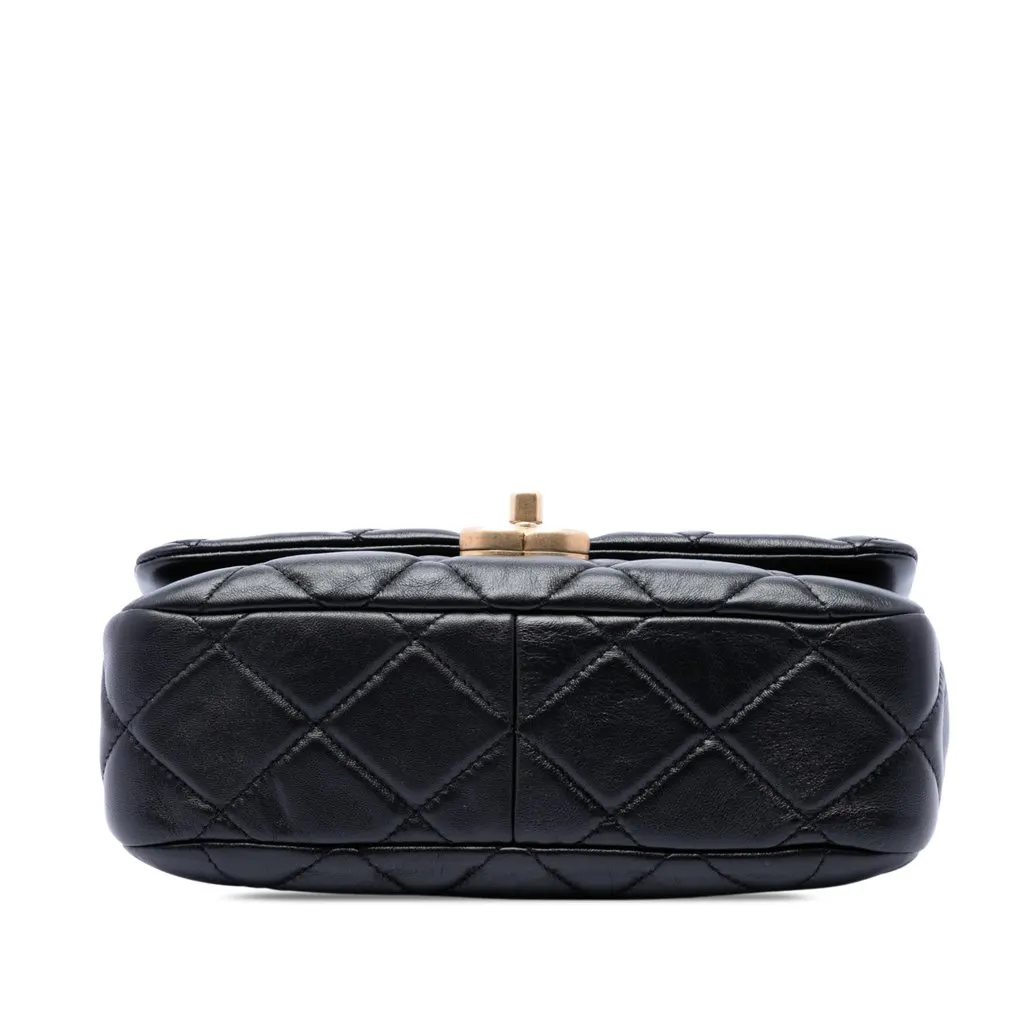Chanel Small Quilted Lambskin Lacquered Chain Flap Black Leather Very good - Inside View