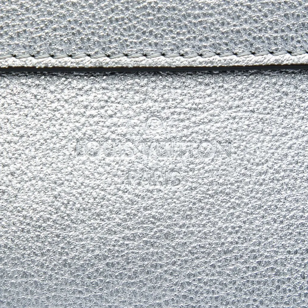 Louis Vuitton Metallic Cuir Plume Ecume Very Chain Bag Silver Leather Very good - Box View