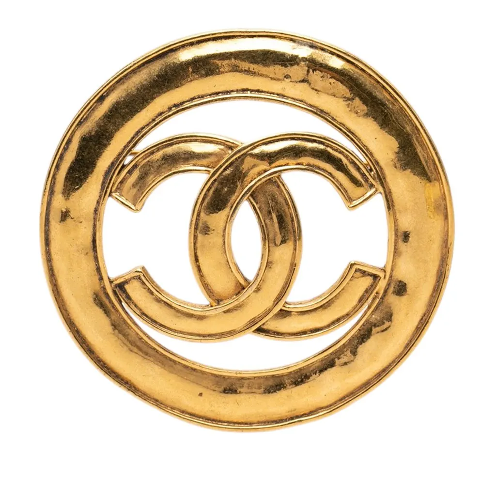Chanel CC Gold Plated Cut Out Round Brooch Gold Metal Very good - Front View