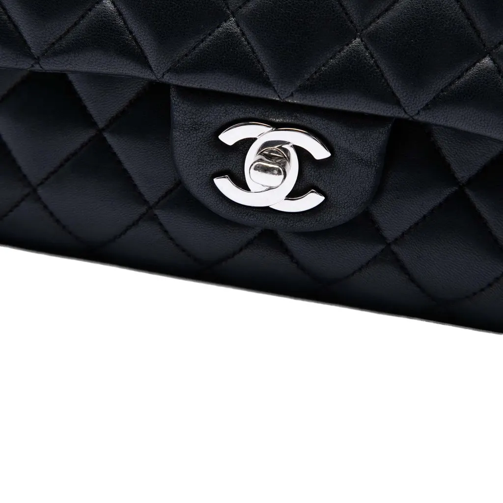 Chanel Medium Classic Lambskin Double Flap Black Leather Very good - Box View