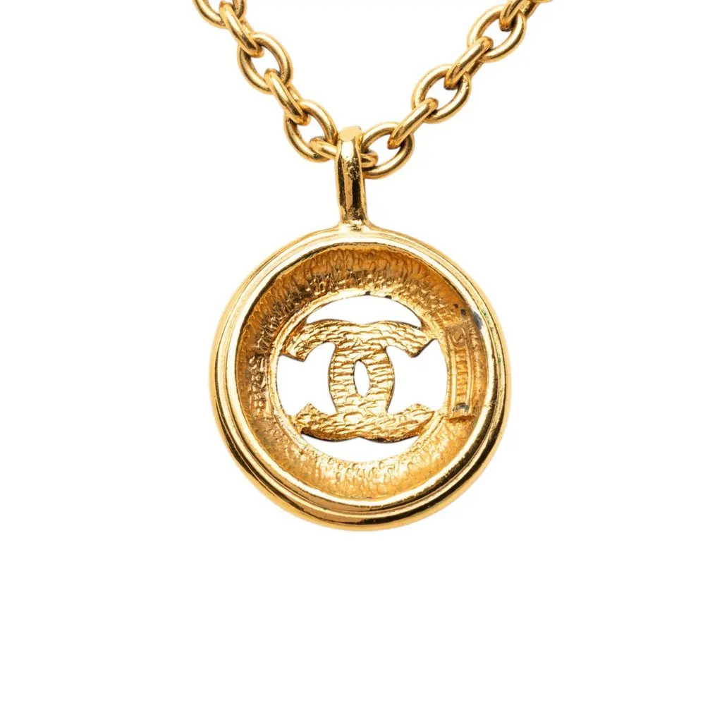 Chanel CC Gold Plated Round Pendant Necklace Gold Metal Very good - Inside View