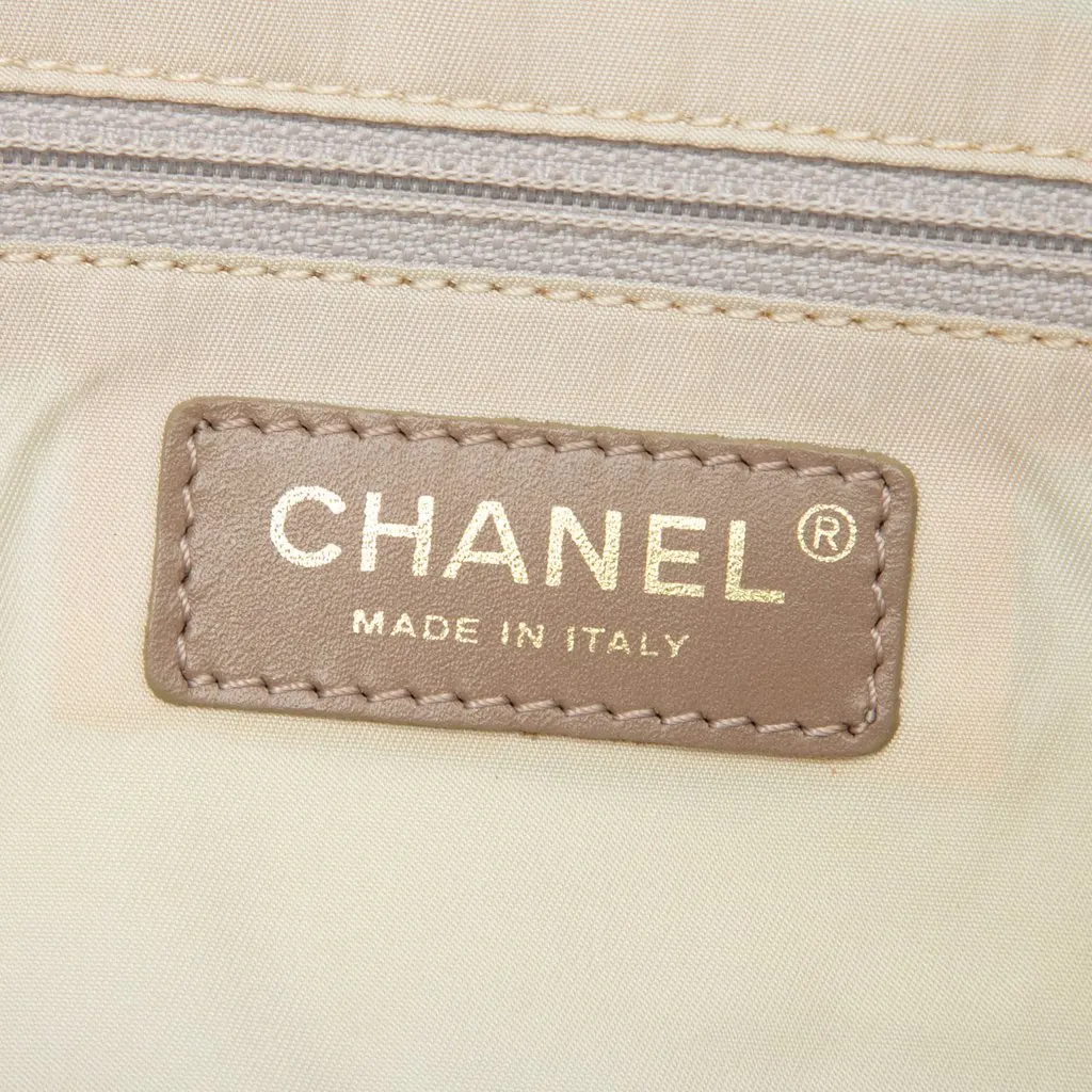 Chanel New Travel Line Nylon Handbag Beige Very good - Box View