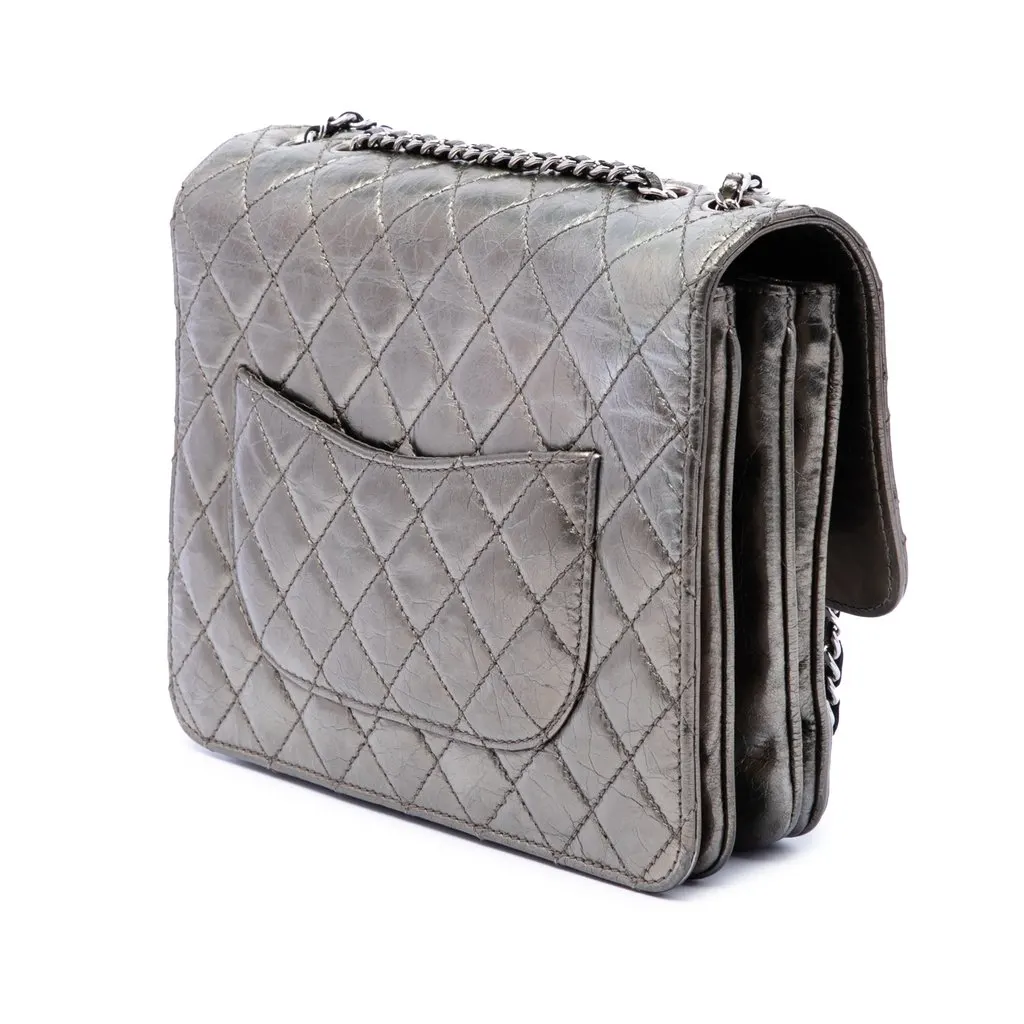 Chanel Medium Metallic Crackled Calfskin Clams Pocket Flap MultiColor Leather Very good - Back View