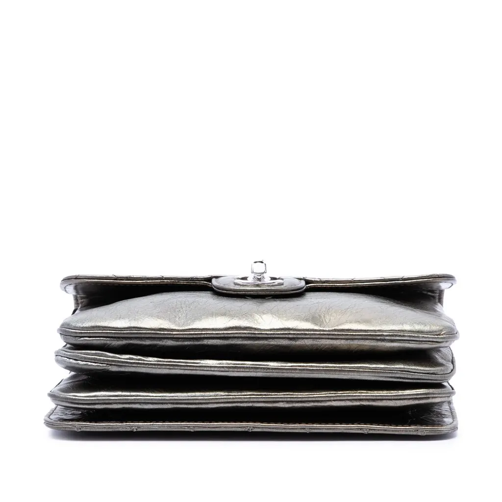 Chanel Medium Metallic Crackled Calfskin Clams Pocket Flap MultiColor Leather Very good - Inside View