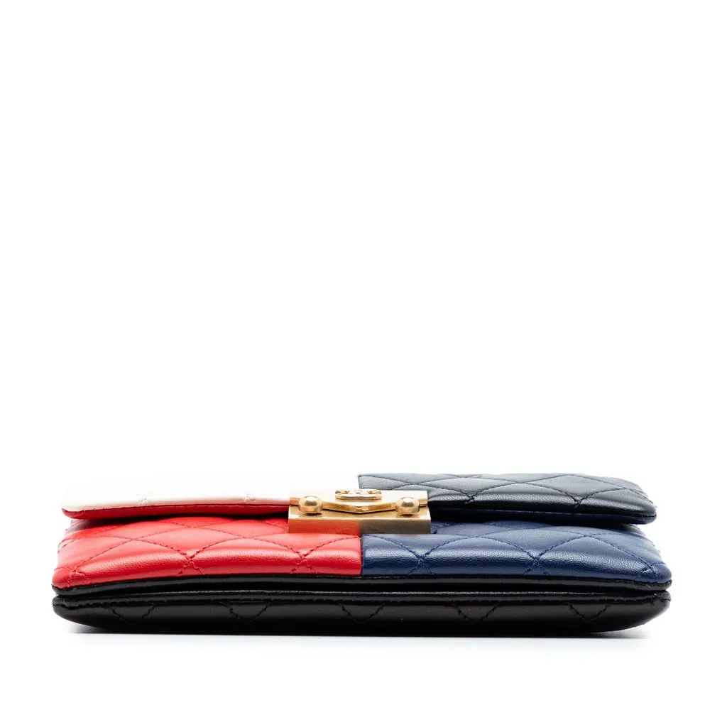 Chanel Quilted Lambskin Colorblock Pagoda Flap Black Leather Very good - Inside View