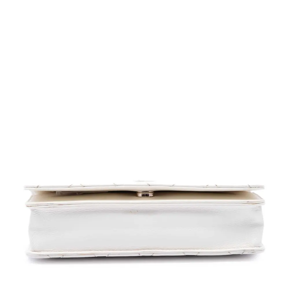 Chanel CC Crinkled Chevron Calfskin Wallet On Chain White Leather Very good - Inside View