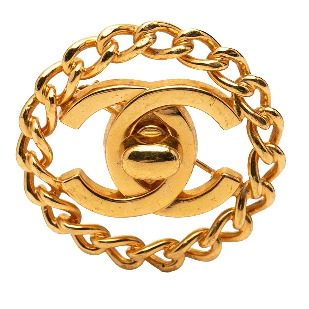Chanel Gold Plated CC Turnlock Chain Brooch Gold Metal Very good - Front View