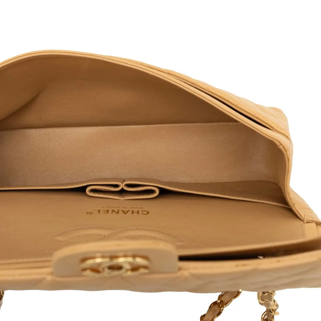 Chanel Medium Classic Lambskin Double Flap Beige Leather Very good - Model View