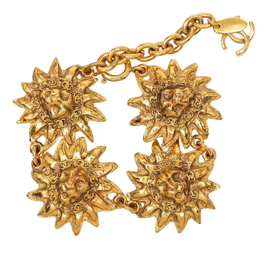Chanel CC Gold Plated Lion Head Medallion Link Bracelet Gold Metal Very good - Front View